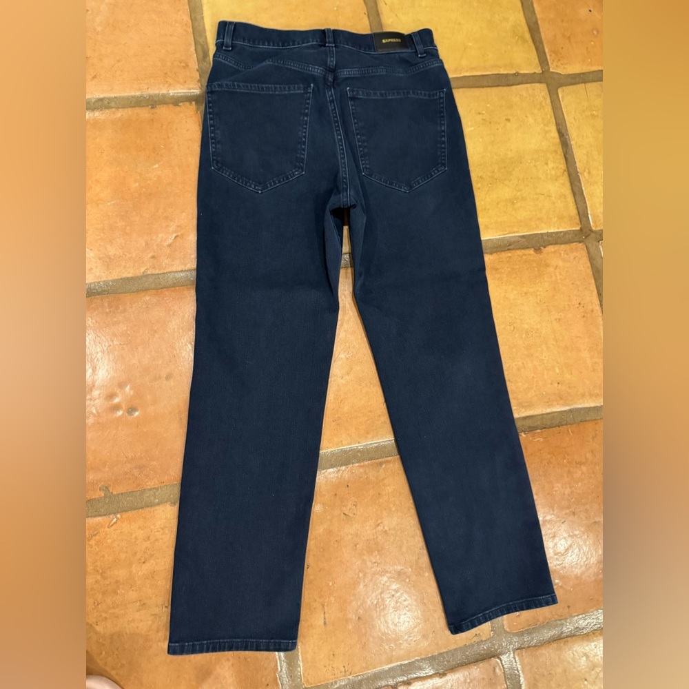 Express slim super high rise size 10 dark wash like new - Picture 9 of 11